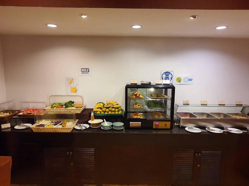 Golden Bell Hotel