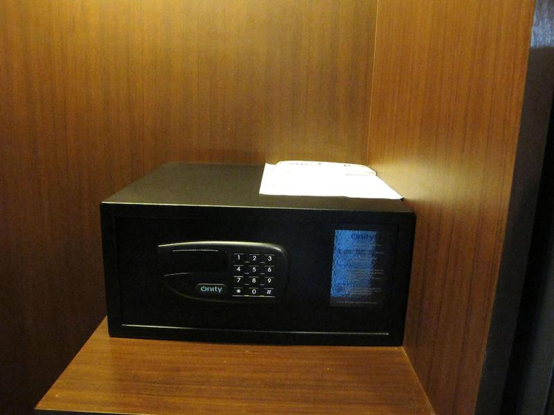 March Hotel image