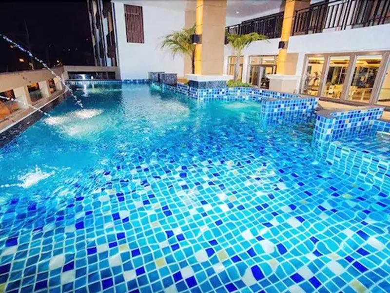 March Hotel image