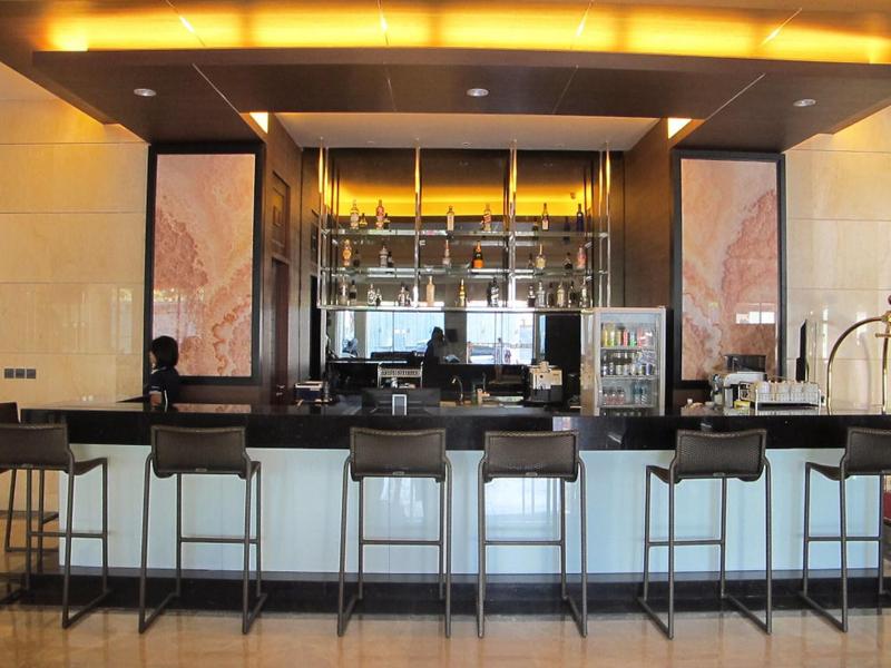 March Hotel image