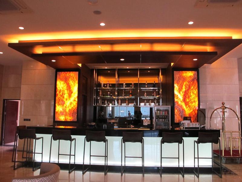 March Hotel image
