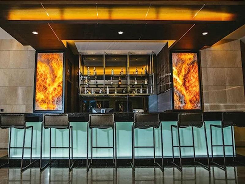 March Hotel image