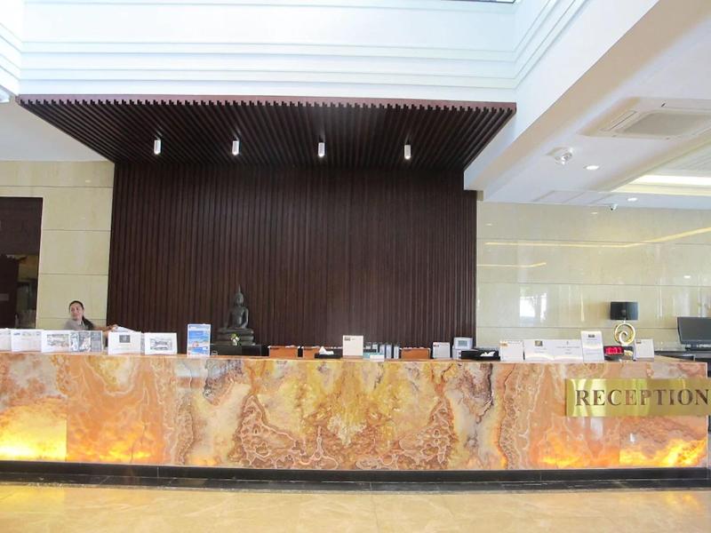 March Hotel image