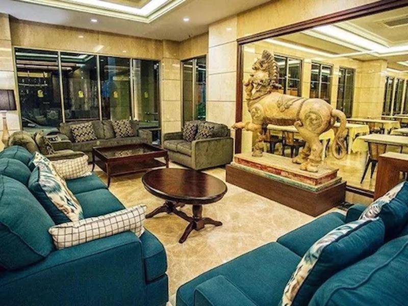 March Hotel image