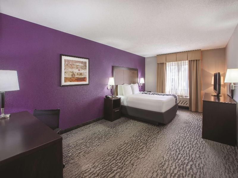 1 King Bed, Accessible Room, Non-Smoking
