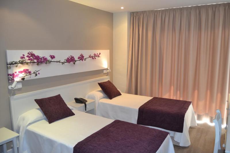 Hotel Brisa Marina image