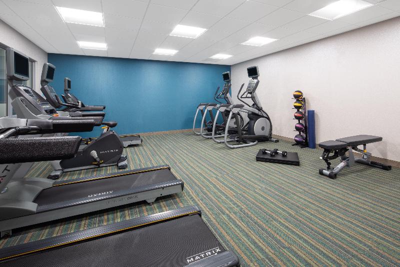Holiday Inn Express & Suites Chico By IHG image