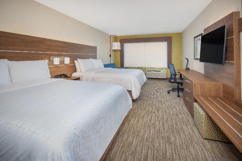 Holiday Inn Express & Suites Chico By IHG image