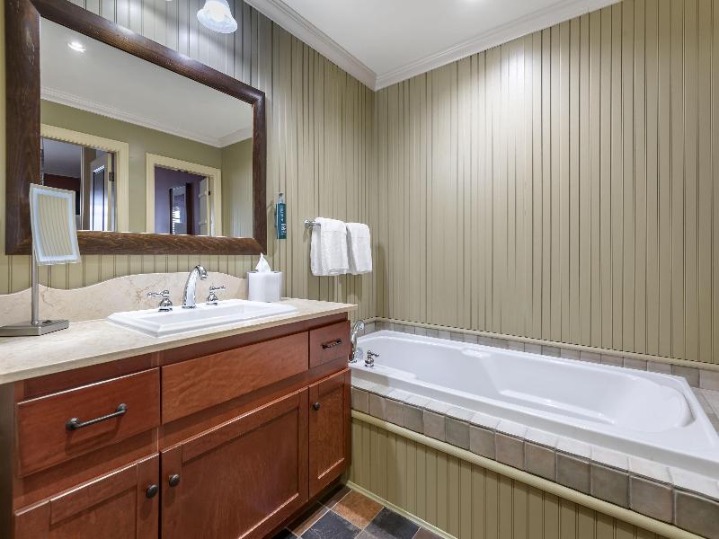 Hilton Grand Vacations Club Blue Mountain Canada image