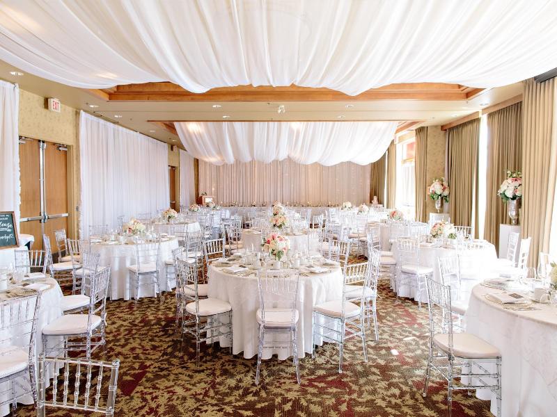 Manteo Resort Waterfront Hotel Villas image