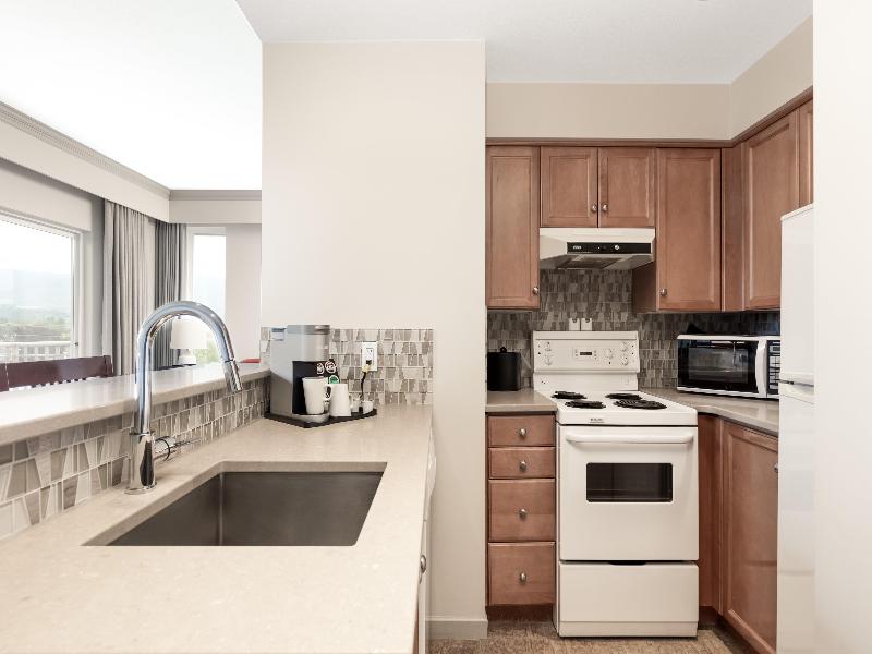 Manteo Resort Waterfront Hotel Villas image