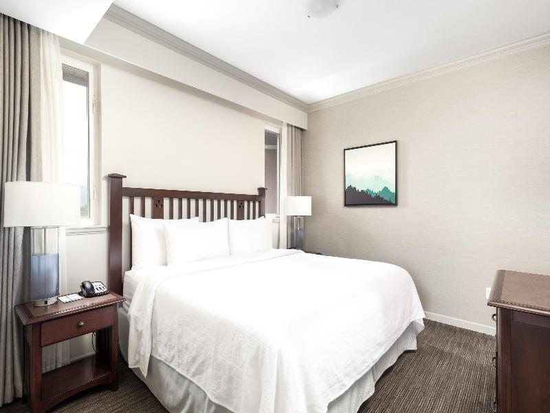 Manteo Resort Waterfront Hotel Villas image