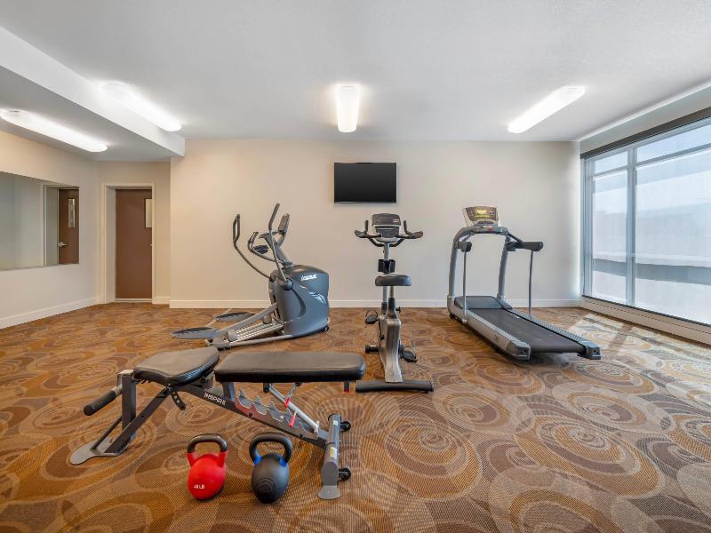Econo Lodge Inn & Suites Kelowna image