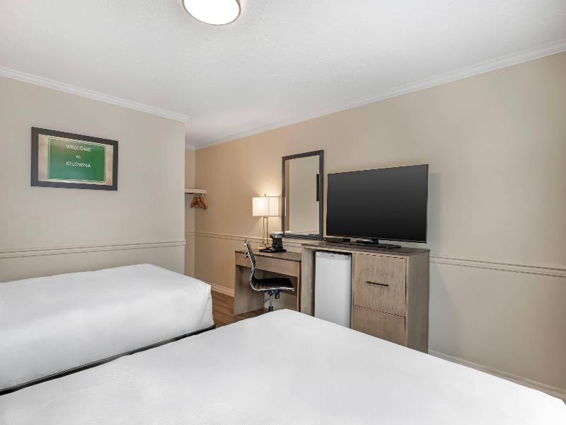 Econo Lodge Inn & Suites Kelowna image