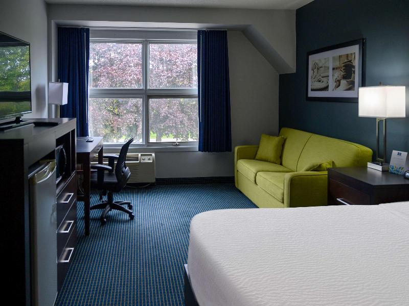 Days Inn By Wyndham Sarnia Harbourfront image