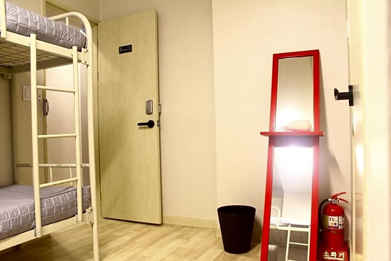 Plan A Hostel image