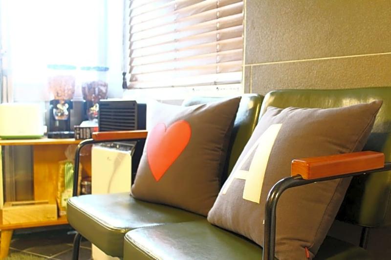 Plan A Hostel image