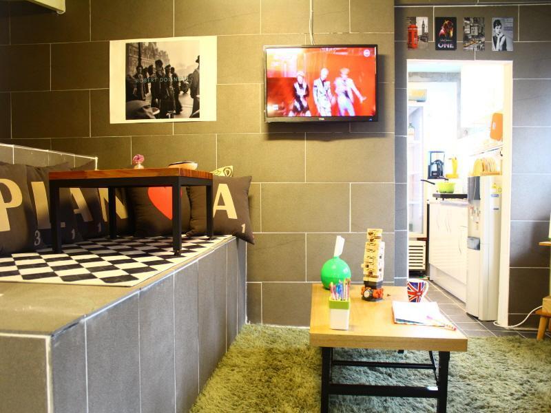 Plan A Hostel image