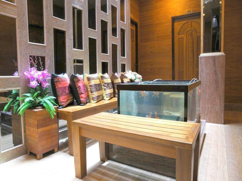 Tanee Place image