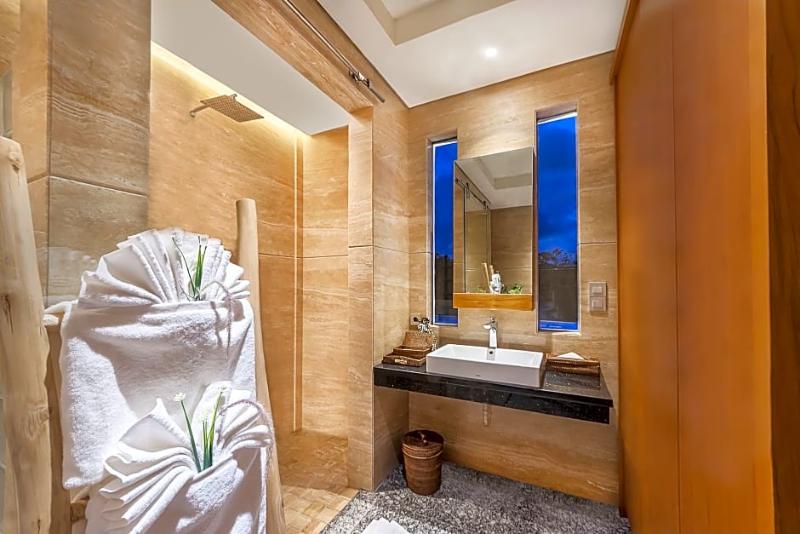 Mokko Suite Villas image