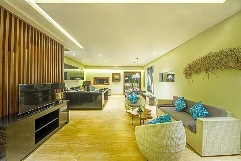 Mokko Suite Villas image