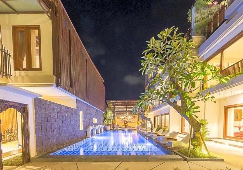 Mokko Suite Villas image
