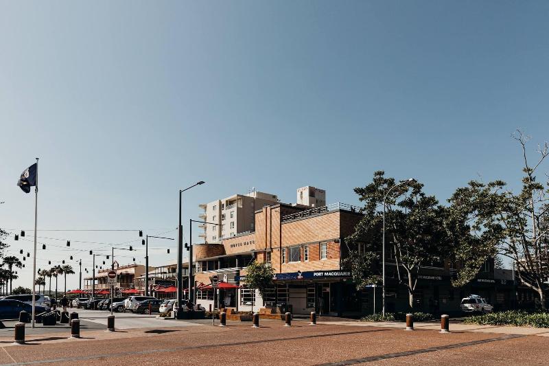 Port Macquarie Hotel image