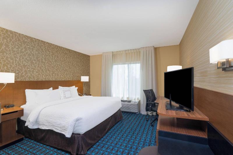 Fairfield Inn Suites Bloomsburg image