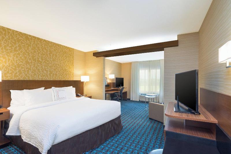 Fairfield Inn Suites Bloomsburg image