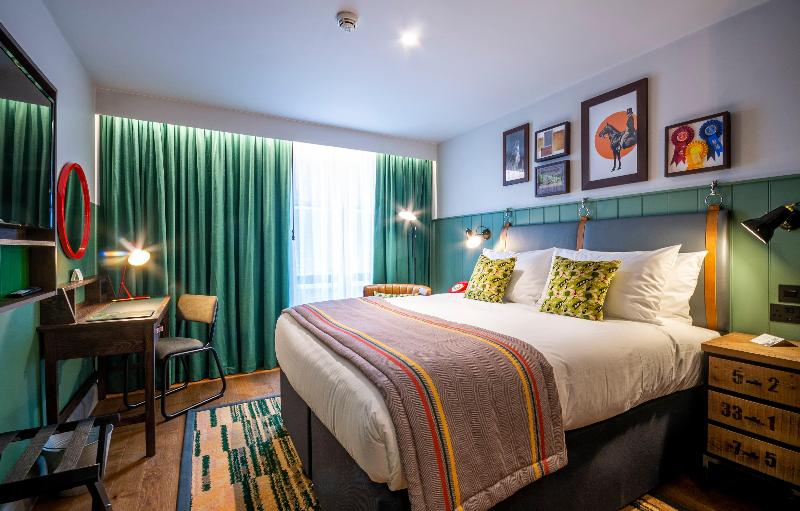 Indigo Chester image