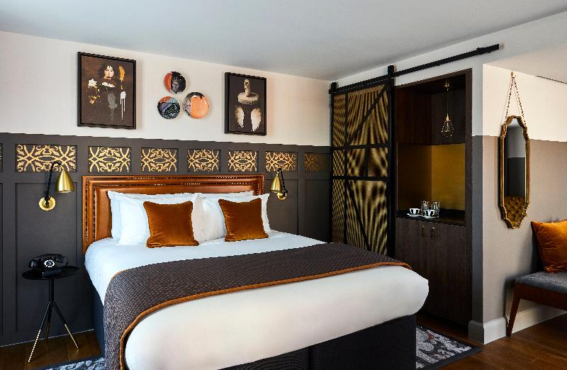 Indigo Chester image