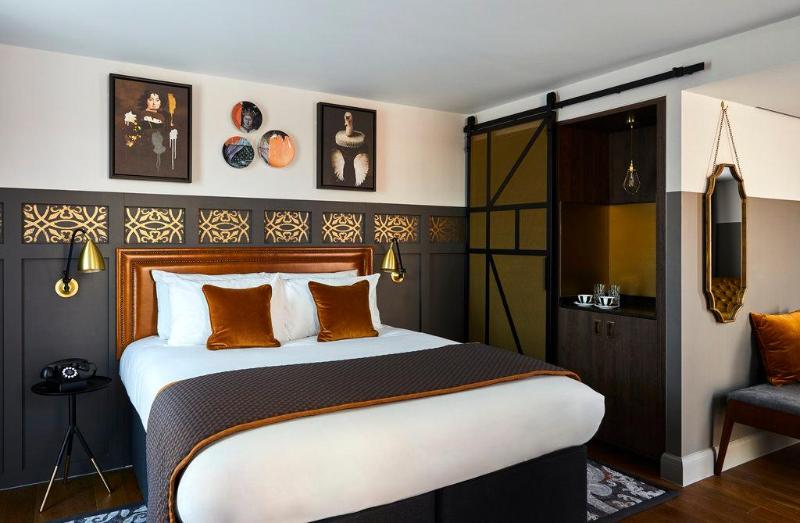 Indigo Chester image