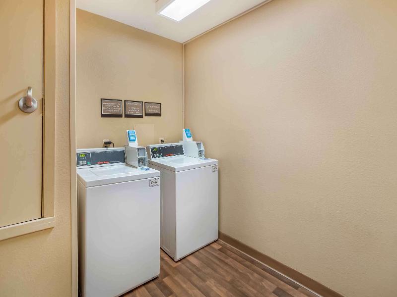 Extended Stay America Columbia Corporate image