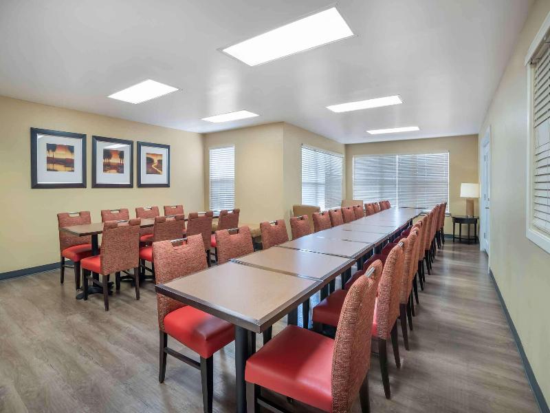Extended Stay America Columbia Corporate image