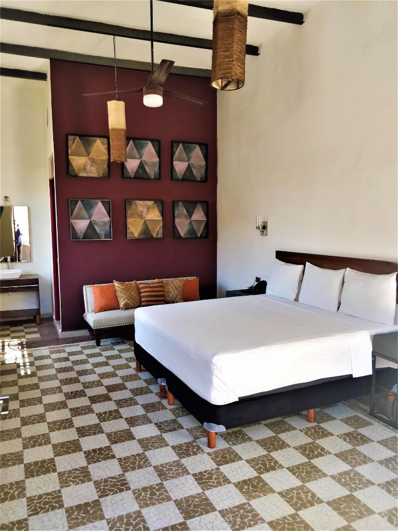 Hotel Urban image