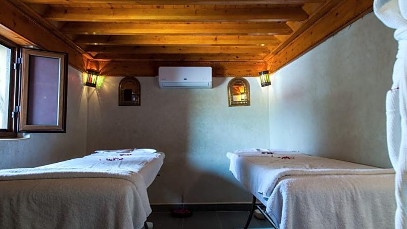 Riad Ra Ves D Orient image