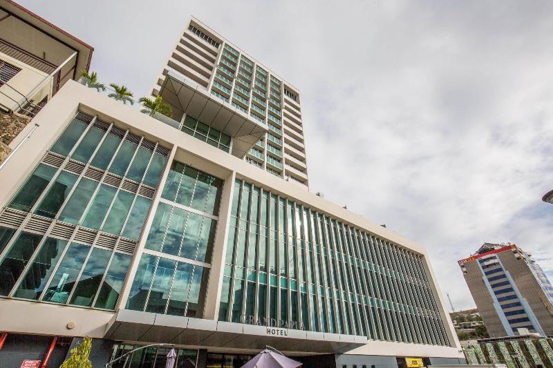 Grand Papua Hotel A Member of Radisson Individuals image