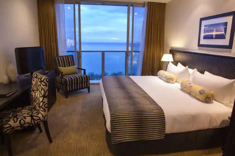 Grand Papua Hotel A Member of Radisson Individuals image