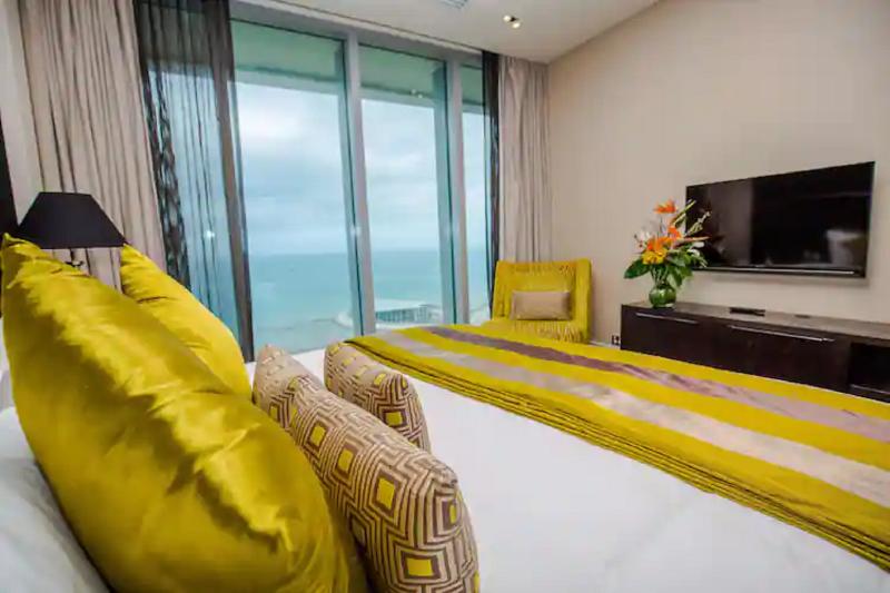 Grand Papua Hotel A Member of Radisson Individuals image
