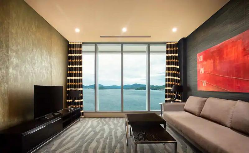 Grand Papua Hotel A Member of Radisson Individuals image