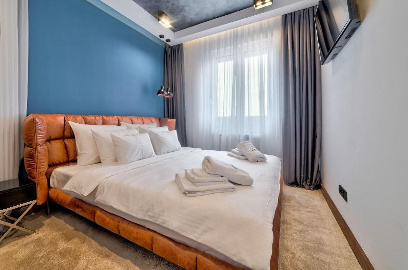Black Pearl Luxury Suites image