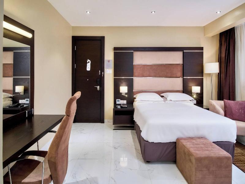 Protea Hotel Kampala Skyz image