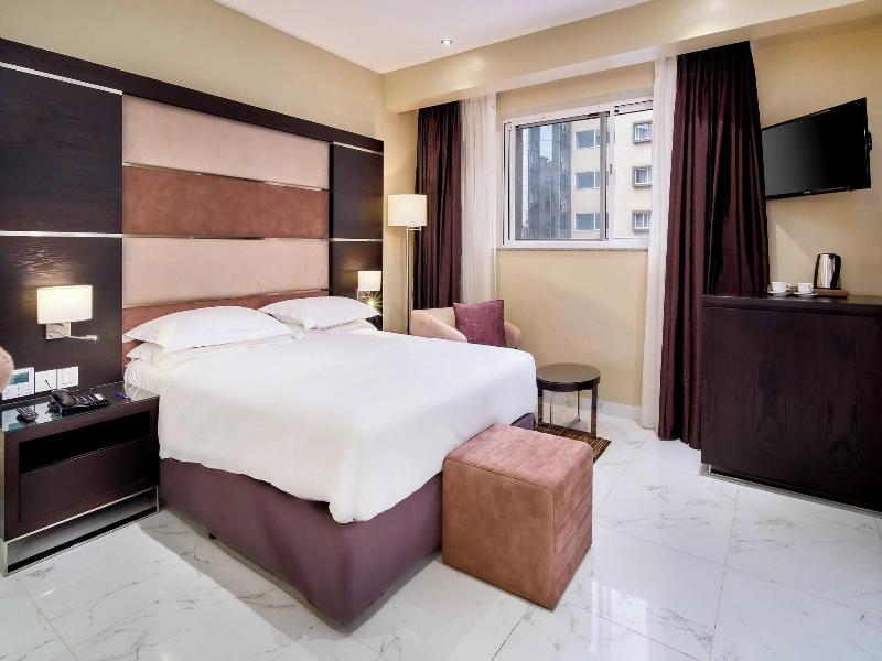 Protea Hotel Kampala Skyz image
