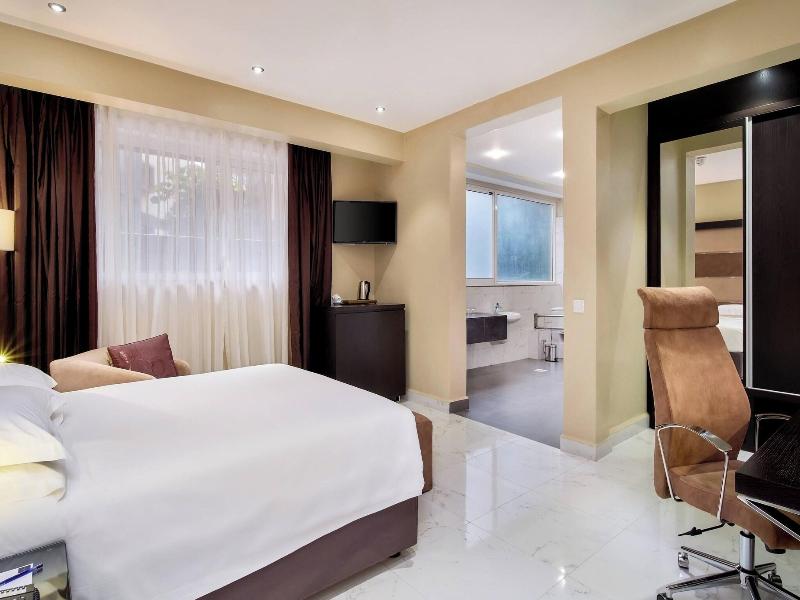 Protea Hotel Kampala Skyz image