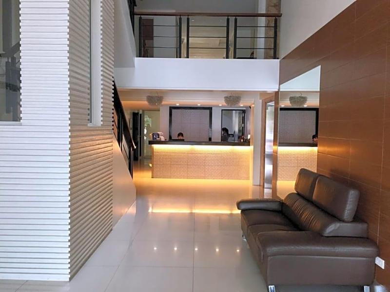 Manhattan Suites Inn image