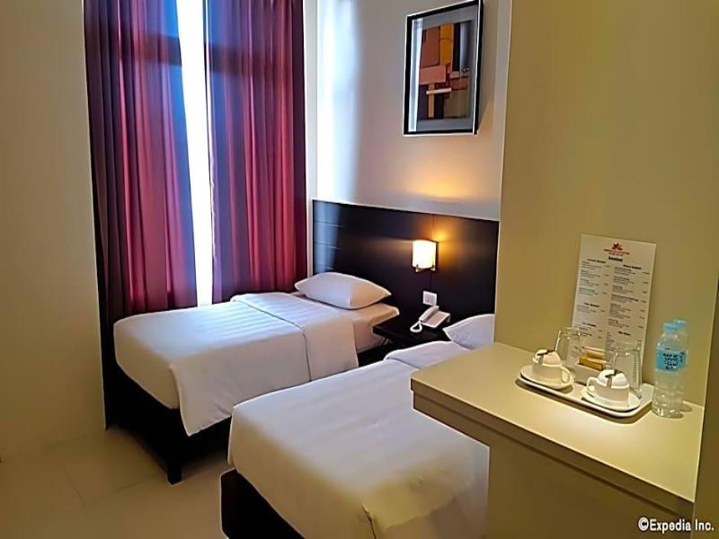Manhattan Suites Inn image