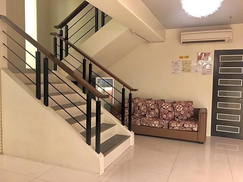 Manhattan Suites Inn image