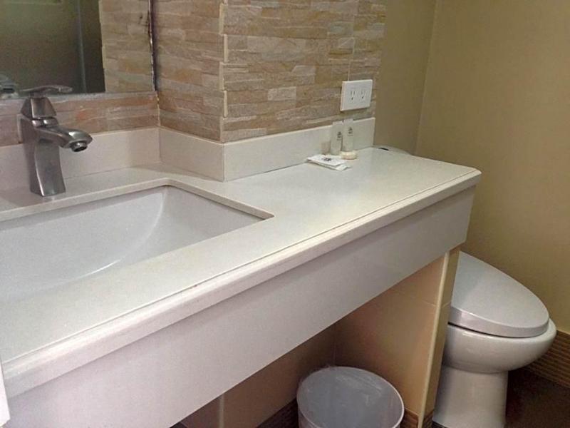 Manhattan Suites Inn image