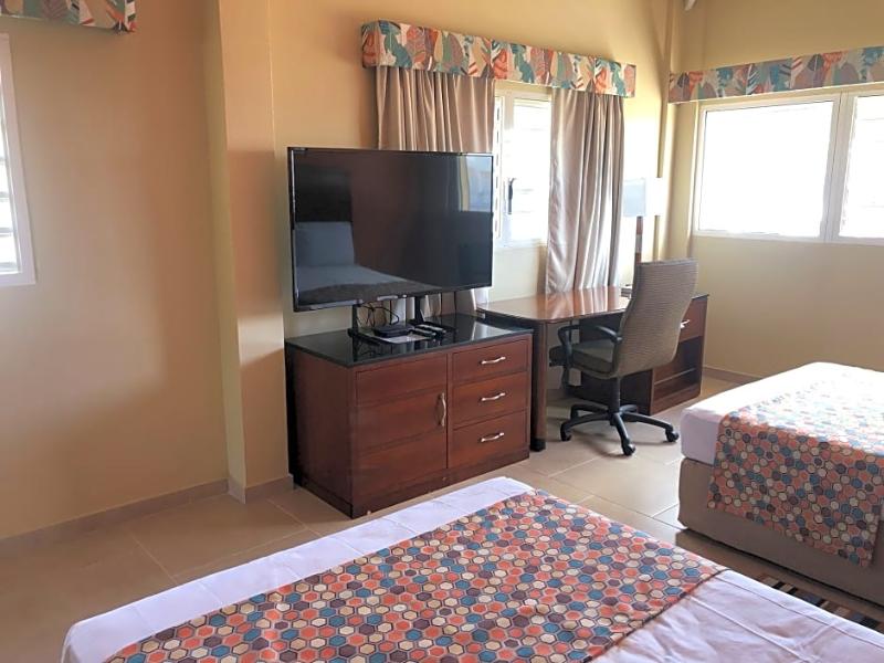Carls Unique Inn image