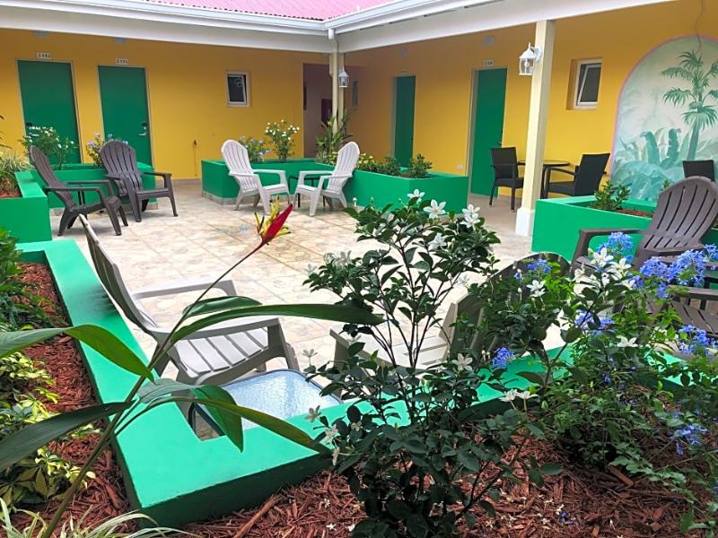 Carls Unique Inn image